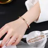 Bracelet numérique Romain Bracelet pour femmes accessoires en acier en acier inoxydable Bracelet de luxe Fashion J240508