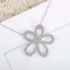 Sterling sterling di alta qualità Full Diamond Five Petal Flower Collana per il marchio di moda versatile femminile gioielli