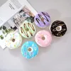 Decoratieve bloemen kunstmatige dessert decor levensecht voedsel faux pu zachte donuts cake shop home accessoires feestbenodigdheden 9 cm in diameter