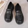 Chaussures habillées Eather Loafers Femmes 2024 Spring Single Single Single British Style Retro Platform Brogue Black