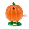 Fleurs décoratives Halloween Toys Pumpkin Up Wind Clockwork Toy Kids Party Treads Favor Treat Balk Cartoon Cadeaux adolescents Goodies Favors