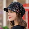 Ball Caps Outdoor Vintage Floral Women's Short Brim Baseball Hat vrouwelijke straat zachte opvouwbare etnische stijl print zon hoeden