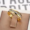 Cluster Rings Finger Bands österrikiska kristall chic för kvinnor diamanter ädelstenar 18k guldfylld titan rostfritt stål smycken tillbehör