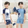 Knite de maillot de bain pour enfants 2024 Hot Fashion Two-pièces Spécialités Troissance de bain Child Imprimée Cartoon Swimwear