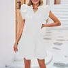 Robes décontractées Fashion Flying Sleeve Courte femme Summer A-Line mini robe Couleur en V