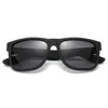 Occhiali da sole Square Fashion Uomini Designer Desigeri che guida occhiali Lunette Uv400 Sfondi da sole con custodie 264T