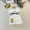 Roupas de grife infantil 2024 Verão meninas vestidos famosos marca teddy urso estampado desenho animado fofo manga curta redonda pescoço princesa a linha de saia