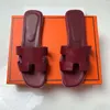 Sandalen berühmte Designerinnen Frauen Sandles Triomphe Mule Sliders Kalb