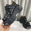 Designer Rock Sneakers Platform Men Boots Punk Style Nieuwe vrouwen enkel Boot Leather Lederen Metal Decoratie Distressed-effect veter-up schoen 566