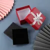 Joyería Bownot Jewecy Box para pendientes de anillo Collar Organizador Pantallas de regalos Caja de paquete de papel cuadrado Al por mayor
