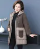 Damenjacken hochwertige Frauen im Winter im Winter von Parkas mit der warmen Jacke mittleren Alters Baumwollpolstermantel langer Mantel Outwear