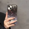 Instagram Gradient Water Ripple IMD Téléphone laser 13 iPhone 15pro adapté à l'iPhone 14 Full Package Anti Drop Case
