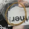Internet Celebrity Gold Thick Chain Letter Double D Titanium Steel Halsband Kvinna Hip Hop Pig Nose Collone Chain Versatil nackkedja