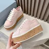 Gut aussehende Frauen Freizeitschuhe Sommer Neue komfortable Fuß fühlen nicht rutschfeste Höhe von Turnschuhen rundem Kopf dicke untere High Top Ladies Sladies Sladies