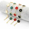 Wedding Armbanden Nieuwe Koreaanse zoete vijf bladeren Bloemarmbanden voor vrouwen Charm dubbelzijdige bloemen metalen armband bruiloftsfeestje sieraden geschenken