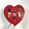 Femme Perfume Heart Six-Piece Set 7.5 ml Le reste de sa vie est un amour rouge vif amour Jade Dragon Tea Fragrance My Way Love / Quicks Sand Version Suzhou Peony Livraison en temps opportun