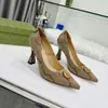 Sapatos de vestido de grife para mulheres saltos altos de luxo de 23sss Slingback Slingback Bombas vintage Bombas vintage Sandálias femininas de pães de rosa preta preta 5.8 Z24