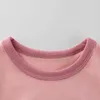 T-shirts 2024 Spring och Autumn New T-shirt Girl Cartoon Bear Long Sleeved Cotton T-shirt Childrens Top T-shirt Childrens Clothing Direct Shippingl240509