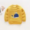 Uppsättningar varma barntröja Baby Boys and Girls Winter Clothing Cartoon Whale Design dragkedja Toddler O-Neck Velvet Q240508