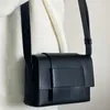 Einkaufstaschen Umhängetaschen Stoff Sacks Messenger Bag Neutrales weiches Leder gewebtes kleines quadratisches Männer- und Frauenbohnenquark des 273s
