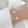 Wedding Bracelets Fashion Sweet Daisy Flower Bracelets Personality Minimalist Flowers Pearl Bracelet Women Party Banquet Statement Jewelry Gift