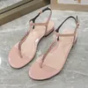 Женщины с сандалией в плоских стонгах дизайнерские сандалии летний пляж Сандал блестящий кожаная кожа повседневная роскошная обувь мода