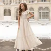 Vestidos de menina 2024 Flores brancas Casamento de damaid Wear Kids Floral Lace Cltton Princess Evening Party Bohemia vestidos 3-8y