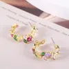 Boucles d'oreilles étalon les bijoux européens et américains en gros de forêt sucrée couleurs couleurs goutte flash papillon fleurs c-hoop