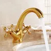 Robinet de bassin antique à double poignée et pavillon bronze de grue à eau froide robinet salle de bain mélangeurs vintage Taps Gold 240508