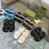 Moda Mula Slippers Designer Mulheres Casual Meias chinelos clássicos de couro de luxo ao ar livre de areia não deslizante Baotou Slippers 5.8 01