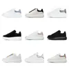 Neue Luxusdesignerin Alexande Rmcqueen Mens Women Shoes Schuhe Plattform Sneakers Leder Wildleder Veet Flats Schnürung Chausendur de Espadrill Chaussures Sporttrainer Sporttrainer