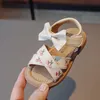 Sandals Slipper Girls 2023Summer New Fashion Little Girl Shoes Bowtie Sweet Princess Shoe Enfants Broidered Non-Slip Beach Kids Q240409