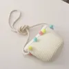 Handgemaakte zomerkinderen meisjes schoudertas Daisy Flower Straw messenger kinderen sleutels munt portemonnee schattige prinses mini handtas 240428