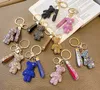 Keychains Lanyards 2023 수제 모조 다이나 스톤 베어 키 체인 펜던트 여성 가방 남성 자동차 키 체인 액세서리 소녀 선물 동물 금속 키 체인 J240509