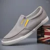 Casual Shoes Men Canvas Spring Summer Fashion Slip-On Trend Flat Confight Man Miness 23051