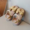 Sandálias infantis de verão para meninas elegantes pérolas bowknot moda versátil doce crianças causais festas de casamento sapatos de praia 240422 q240409