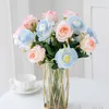 Dekoratif Çiçek Çelenkleri 5 PCS Yapay Çiçekler Sahte İpek Bitkileri Ev Dekor Vazoları Dekorasyon için Düğün Buketi Noel Çelenk Aksesuarları Mavi Gül