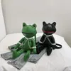 Aufbewahrungstaschen Super süße 3D -Froschpuppe kleiner Rucksack modisches Mädchen vielseitiges Reisetelefon lustige Tasche