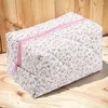 Kosmetiska väskor Kvinnor Makeup Storage Bag Eesthetic Floral Holder Stora kapacitet mjuk multifunktion hudvårdspåse