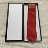 2023 Modeontwerper Ties Silk 100% voor mannen stropdi Plaid Letter H Stripes Luxe Business Vrije Vrije Zijden Tie Cravat met Box Sapeee 888 259J