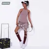 Vestidos ativos esportes esportivos esportivos de esportes ao ar livre roupas de uma peça de peças de uma peça de peixe com roupas de peito removível Badminton Clothing Women Y240508