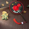 Produkte im chinesischen Stil Retro Handfan Chinesische Seide Suzhou gestickt runden Fan Home Dekoration Ornament Tanzfan mit Tassel Qipao Hanfu Accessoire