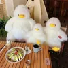 Simulation géant jaune canard peluche toys super doux farfelu animal animal blanc plishie poupée pour filles cadeaux d'anniversaire pour enfants 240507