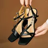 Sandales 2024 Fashion Summer Leather Chaussures High Heels Femme Femme Luxury Wedge Designer Dames Square Toes Black Silver