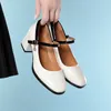 Chaussures habillées 5,5 cm vintage peu profonde cuir brillant Mary Janes Femmes 2024 Spring Med Block talons beige noir pour la danse de bureau maman