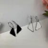 Designer de boucles d'oreilles en argent pour femmes Luxurys Designers Hoop Earring Triangle Stud Ored Ored Oread Top Quality D2206183Z 270O