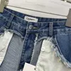 Luxusdesignerin Frauen Jeans 2024 Sommer neu süßer cooler personalisierter modischer Kontrast bestickter Taschen -Denim -Shorts