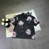 Frauenblusen -Shirts Designer 2024 Sommer lässig modische personalisierte süße coole Kontrastfarbe -Positionierung Blumengedruckter Hemd für Frauen GVFR