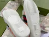 Tênis de bebê de luxo pequenos padrões florais sapatos de crianças 26-35 de alta qualidade embalagem de fivela de fivela de fivela girls designer designer sapatos de meninos 24 a maio