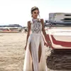 2023 Robes de mariée de plage d'été Boho Bride Bride Sexy High Side Slit Halter Lace Top Murffon Jirt Long Backless Bridal Robe